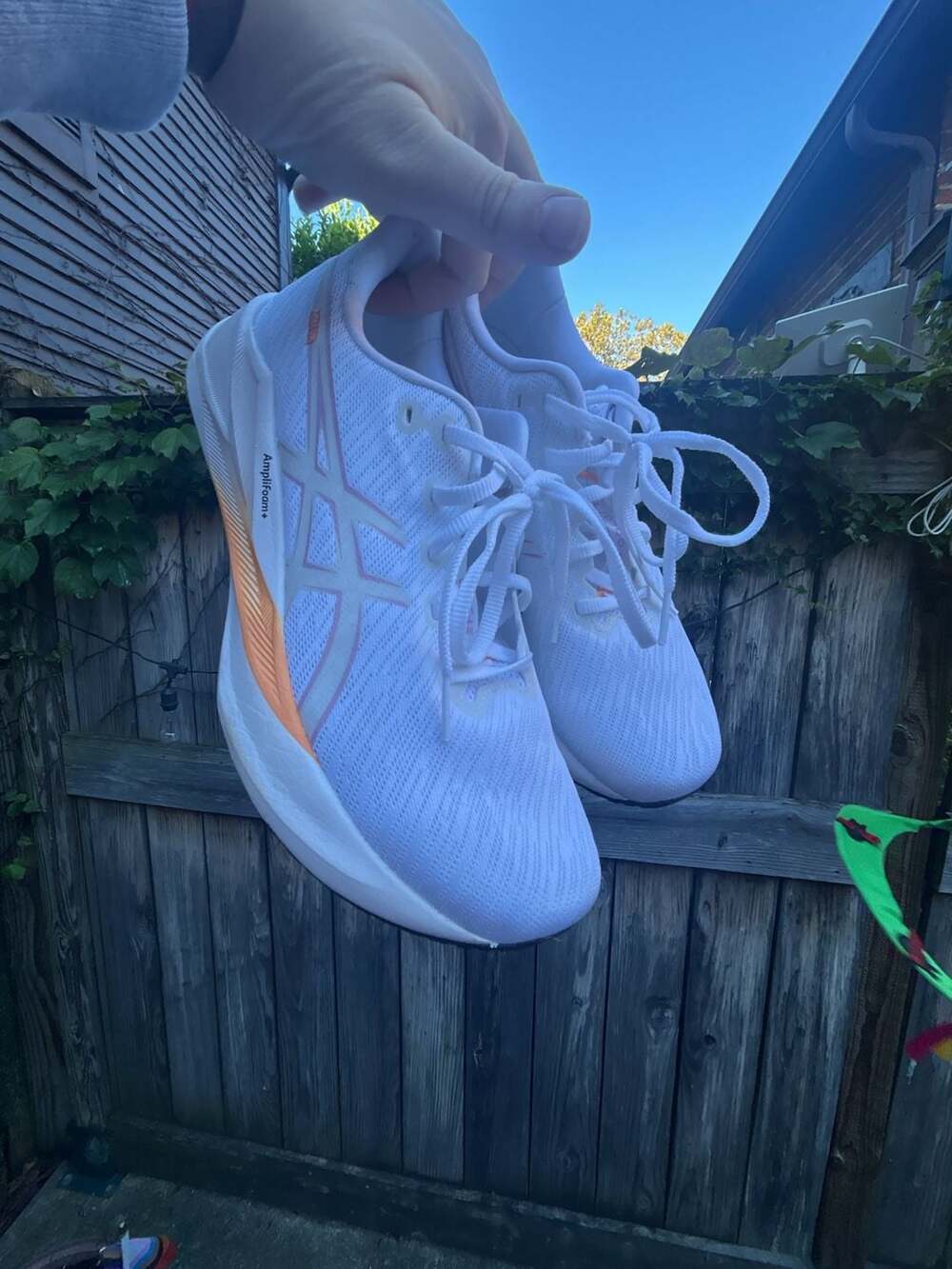 ASICS Versablast 4 Size 11 White Amplifoam Womens Running Shoes